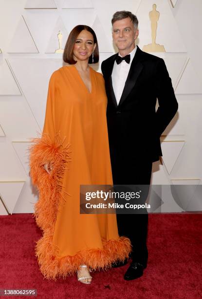 Maya Rudolph and Paul Thomas Anderson attend the 94th Annual Academy Awards at Hollywood and Highland on March 27, 2022 in Hollywood, California.