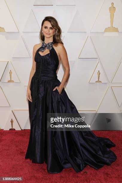 Penélope Cruz attends the 94th Annual Academy Awards at Hollywood and Highland on March 27, 2022 in Hollywood, California.