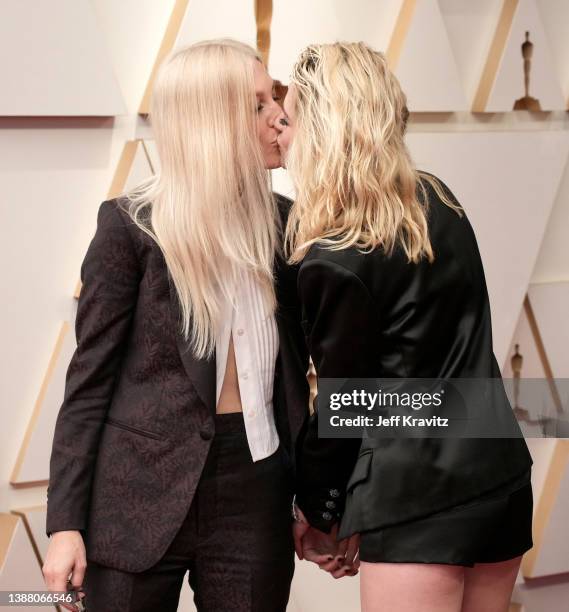 Dylan Meyer and Kristen Stewart attend the 94th Annual Academy Awards at Hollywood and Highland on March 27, 2022 in Hollywood, California.