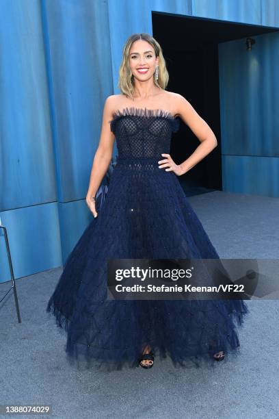 Jessica Alba attends the 2022 Vanity Fair Oscar Party hosted by Radhika Jones at Wallis Annenberg Center for the Performing Arts on March 27, 2022 in...