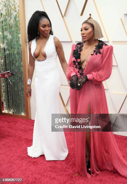 Venus Williams and Serena Williams attend the 94th Annual Academy Awards at Hollywood and Highland on March 27, 2022 in Hollywood, California.