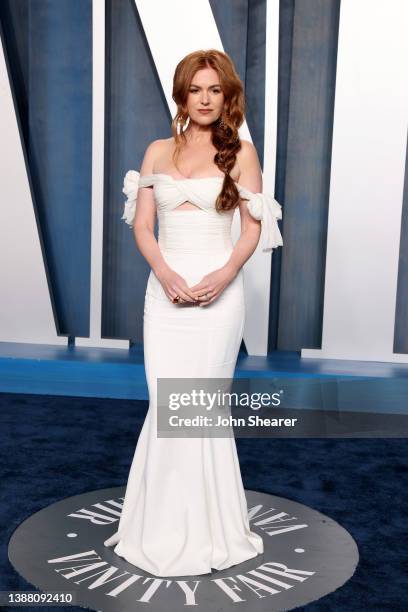 Isla Fisher attends the 2022 Vanity Fair Oscar Party Hosted By Radhika Jones at Wallis Annenberg Center for the Performing Arts on March 27, 2022 in...