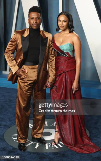 Leslie Odom Jr. And Nicolette Robinson attend the 2022 Vanity Fair Oscar Party hosted by Radhika Jones at Wallis Annenberg Center for the Performing...