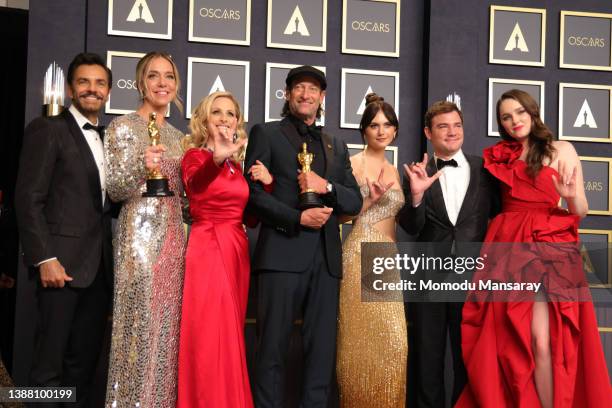 Eugenio Derbez, Sian Heder, Marlee Matlin, Troy Kotsur, Emilia Jones, Daniel Durant and Amy Forsyth, winner of the Oscar for Best Picture for "CODA,"...