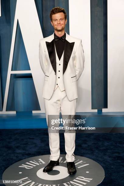 Jack Quaid attends the 2022 Vanity Fair Oscar Party hosted by Radhika Jones at Wallis Annenberg Center for the Performing Arts on March 27, 2022 in...