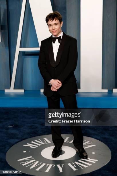 Elliot Page attends the 2022 Vanity Fair Oscar Party hosted by Radhika Jones at Wallis Annenberg Center for the Performing Arts on March 27, 2022 in...