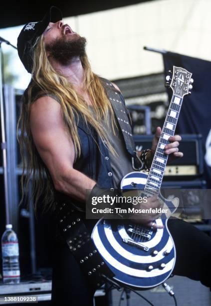 Zakk Wylde of Black Label Society performs during Ozzfest 2000 at Shoreline Amphitheatre on August 26, 2000 in Mountain View, California.