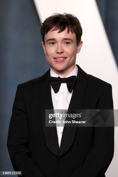 Elliot Page attends the 2022 Vanity Fair Oscar Party Hosted By Radhika Jones at Wallis Annenberg Center for the Performing Arts on March 27, 2022 in...