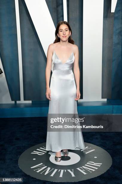 Alana Haim attends the 2022 Vanity Fair Oscar Party hosted by Radhika Jones at Wallis Annenberg Center for the Performing Arts on March 27, 2022 in...