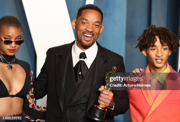 Willow Smith, Will Smith, and Jaden Smith attend the 2022 Vanity Fair Oscar Party hosted by Radhika Jones at Wallis Annenberg Center for the...