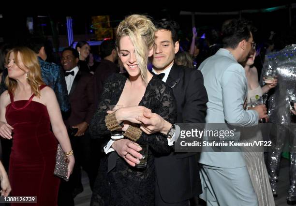 Kristen Stewart and Rami Malek attend the 2022 Vanity Fair Oscar Party hosted by Radhika Jones at Wallis Annenberg Center for the Performing Arts on...