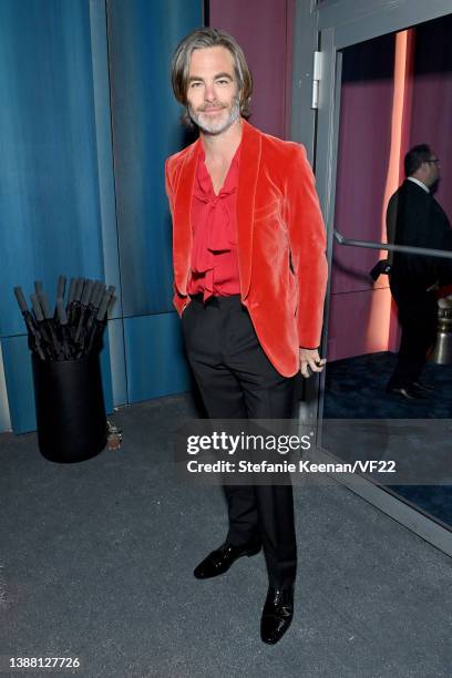 Chris Pine attends the 2022 Vanity Fair Oscar Party hosted by Radhika Jones at Wallis Annenberg Center for the Performing Arts on March 27, 2022 in...