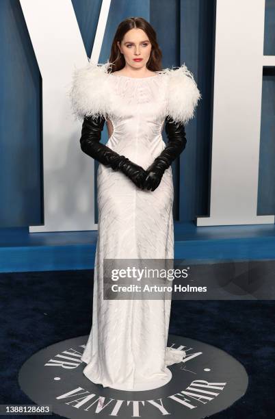 Amy Forsyth attends the 2022 Vanity Fair Oscar Party hosted by Radhika Jones at Wallis Annenberg Center for the Performing Arts on March 27, 2022 in...