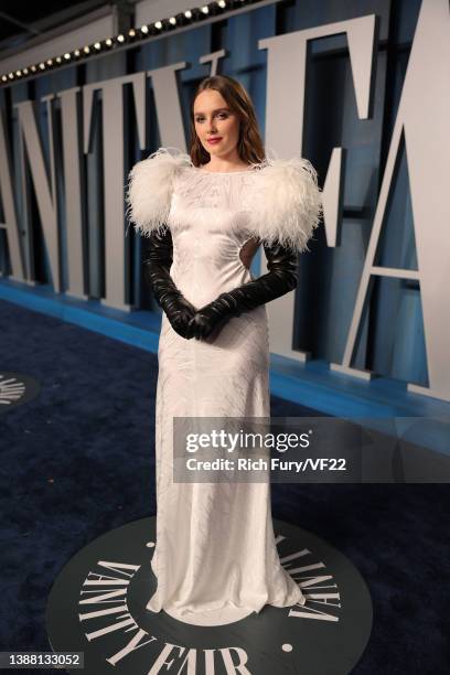 Amy Forsyth attends the 2022 Vanity Fair Oscar Party hosted by Radhika Jones at Wallis Annenberg Center for the Performing Arts on March 27, 2022 in...