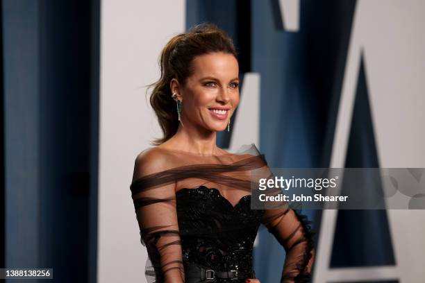 Kate Beckinsale attends the 2022 Vanity Fair Oscar Party Hosted By Radhika Jones at Wallis Annenberg Center for the Performing Arts on March 27, 2022...
