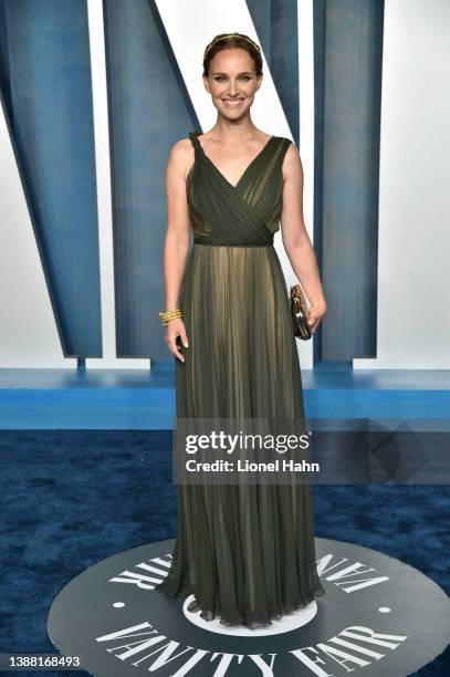 Natalie Portman attends the 2022 Vanity Fair Oscar Party hosted by Radhika Jones at Wallis Annenberg Center for the Performing Arts on March 27, 2022...