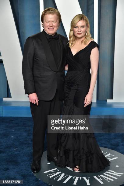 Jesse Plemons and Kirsten Dunst attend the 2022 Vanity Fair Oscar Party hosted by Radhika Jones at Wallis Annenberg Center for the Performing Arts on...