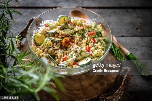 macaroni salad - macaroni salad stock pictures, royalty-free photos & images