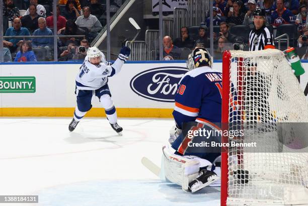 Steven Stamkos of the Tampa Bay Lightning skates against the New York Islanders at the UBS Arena on March 27, 2022 in Elmont, New York.