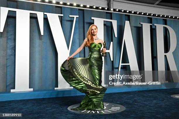 Jessica Chastain attends the 2022 Vanity Fair Oscar Party hosted by Radhika Jones at Wallis Annenberg Center for the Performing Arts on March 27,...