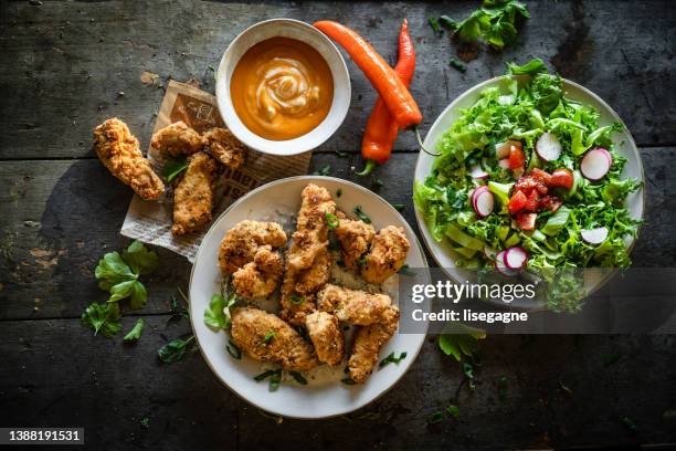 チキンナゲット - chicken nuggets ストックフォトと画像