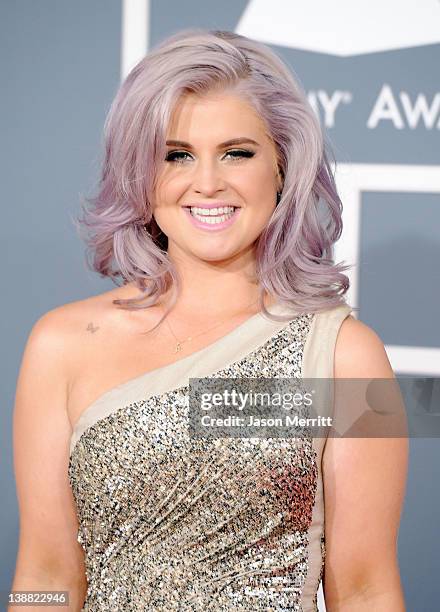 Television personality Kelly Osbourne arrives at the 54th Annual GRAMMY Awards held at Staples Center on February 12, 2012 in Los Angeles, California.