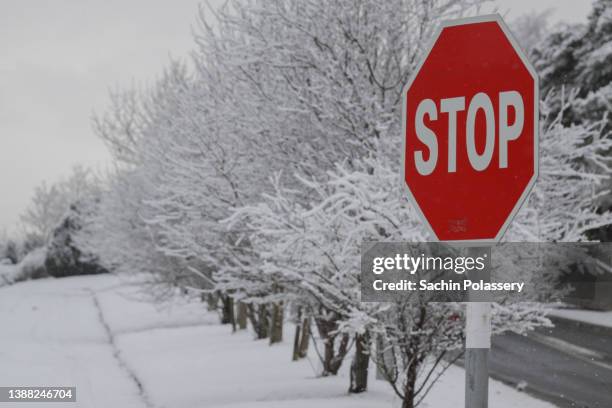 No Weather Sign Weather Closure Sign Fotografías e imágenes de stock - Getty Images