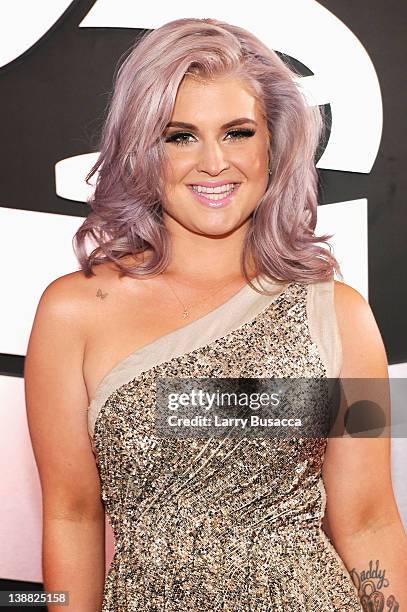 Personality Kelly Osbourne arrives at the 54th Annual GRAMMY Awards held at Staples Center on February 12, 2012 in Los Angeles, California.