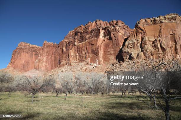 capitol reef national park - capitol reef national park stock pictures, royalty-free photos & images