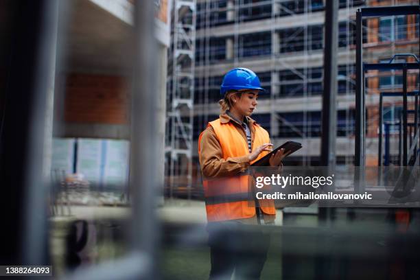 leading by example - hard hat stock pictures, royalty-free photos & images