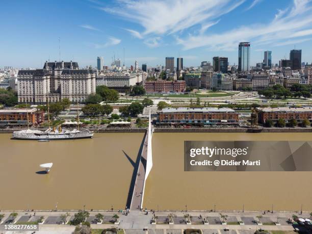 aerial view of the buenos aires city skyline, argentina - fußgängerbrücke puente de la mujer stock-fotos und bilder