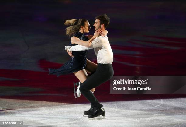Gold medallists Gabriella Papadakis and Guillaume Cizeron of France, Ice Dance World Champion 2022 perform during the gala exhibition on day 5 of the...