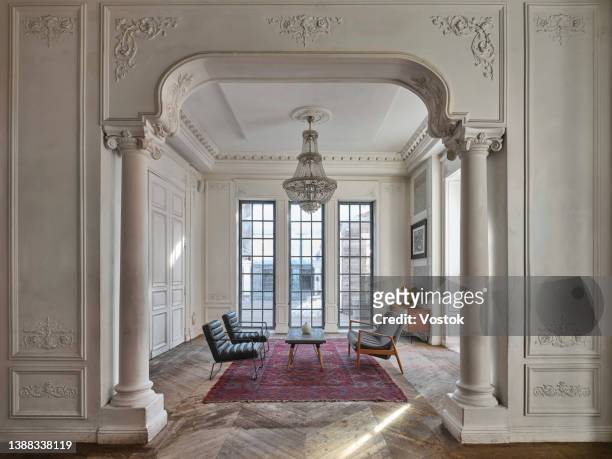interior of the mansion in a classic style - luxury mansion interior stock pictures, royalty-free photos & images