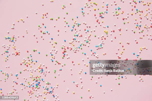 sprinkles - ingredienti dolci foto e immagini stock