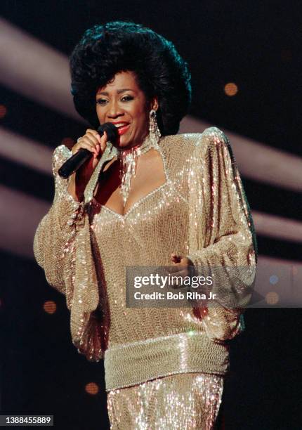 Patti Labelle performs in concert during 'Hollywood 100th Birthday' celebration, April 26, 1987 in Hollywood section of Los Angeles, California.