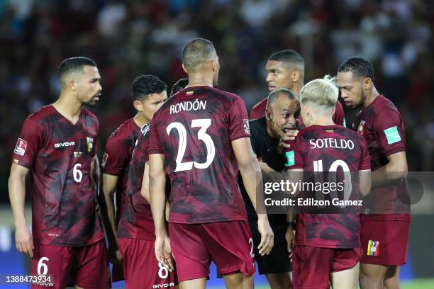 Yeferson Soteldo of Venezuela argues with referee Wilton Sampaio during the FIFA World Cup Qatar 2022 qualification match between Venezuela and...