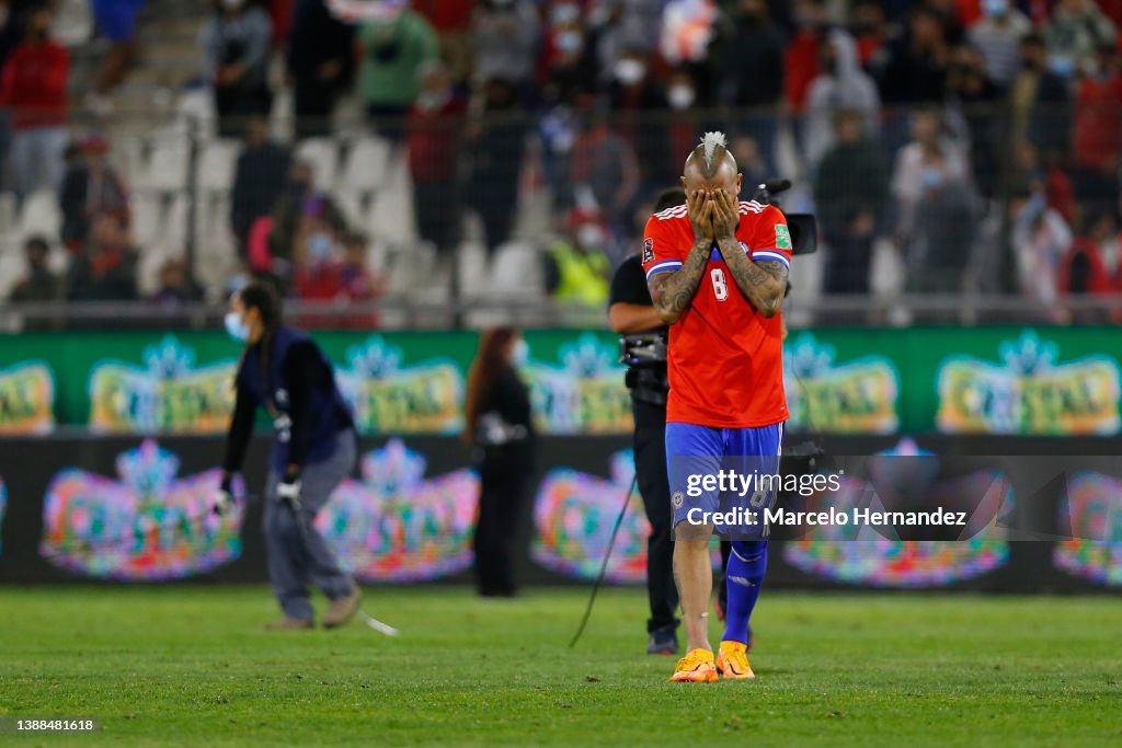 Chile v Uruguay - FIFA World Cup Qatar 2022 Qualifier