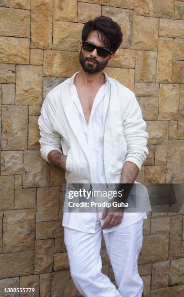 Shahid Kapoor attends the 'Jersey' film photocall on March 30, 2022 in Mumbai, India