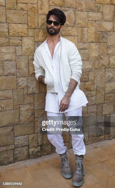 Shahid Kapoor attends the 'Jersey' film photocall on March 30, 2022 in Mumbai, India