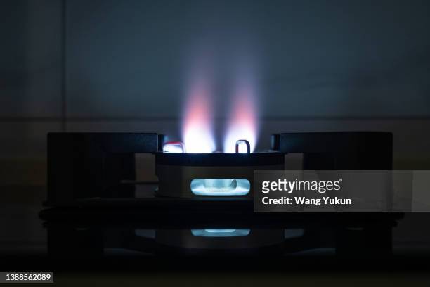close-up of the flame of the gas stove - hob stock pictures, royalty-free photos & images