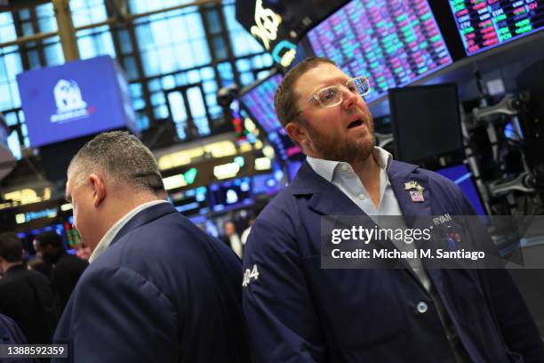 Traders work on the floor of the New York Stock Exchange on March 30, 2022 in New York City. U.S. Stocks opened low after rallying to start the week.