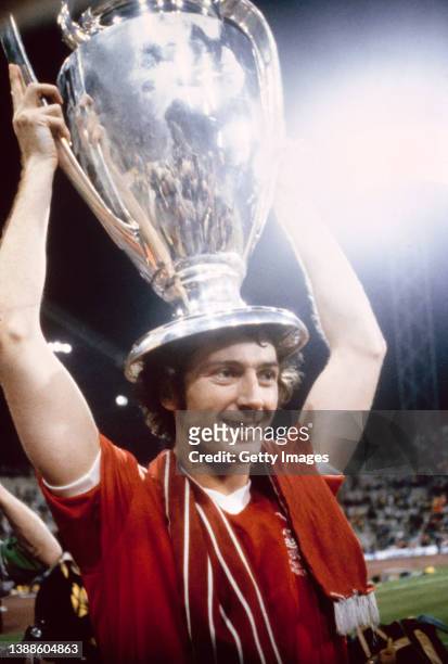 Winning goal scorer Trevor Francis lifts the trophy after the 1979 European Cup Final between Nottingham Forest and Malmo at the Olympic Stadium on...