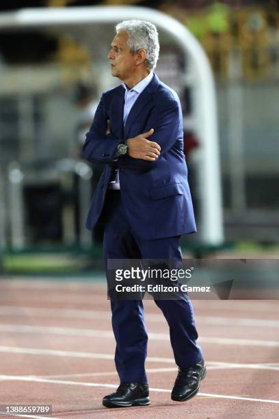 Head coach of Colombia Reinaldo Rueda looks on during the FIFA World Cup Qatar 2022 qualification match between Venezuela and Colombia at Estadio...