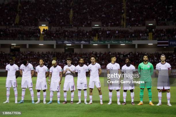 Players of United States line up prior to a match between Costa Rica and United States as part of the Concacaf 2022 FIFA World Cup Qualifiers at...