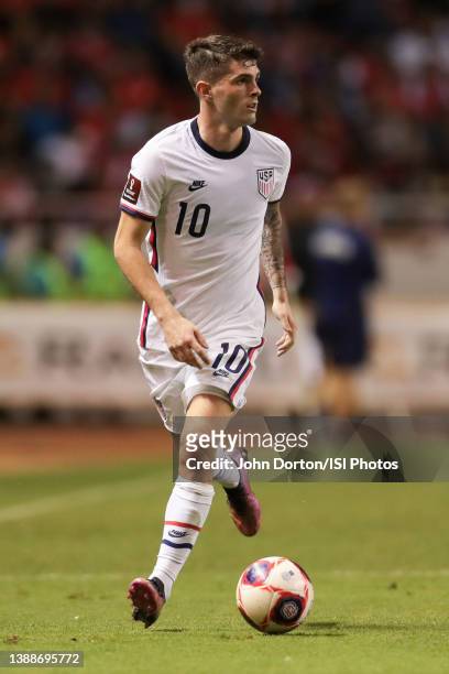 Christian Pulisic of the United States moves with the ball looking for an open man during a FIFA World Cup qualifier game between Costa Rica and...