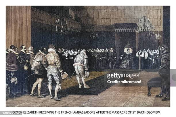old engraved illustration of queen elizabeth i of england, receiving french ambassadors after the st. bartholomew's day massacre - elizabeth i of england stock-fotos und bilder