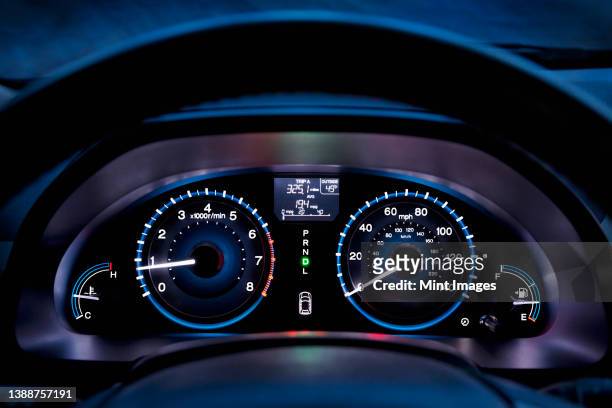 tachometer, car dashboard,instrument panel,and fuel gauge. a speedometer - drehzahlmesser stock-fotos und bilder