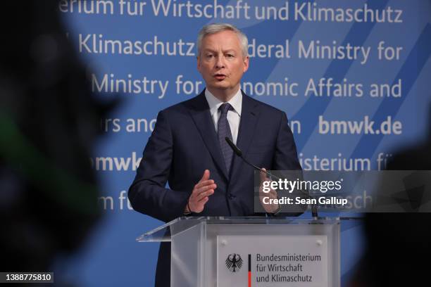 French Minister of Economy and Finance Bruno Le Maire and German Economy and Climate Protection Minister Robert Habeck speak to the media following...