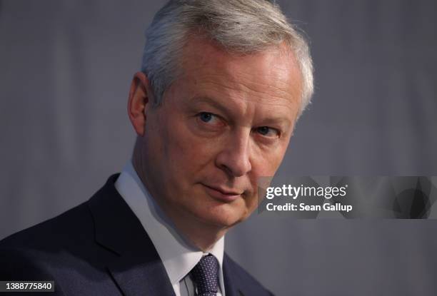 French Minister of Economy and Finance Bruno Le Maire and German Economy and Climate Protection Minister Robert Habeck speak to the media following...