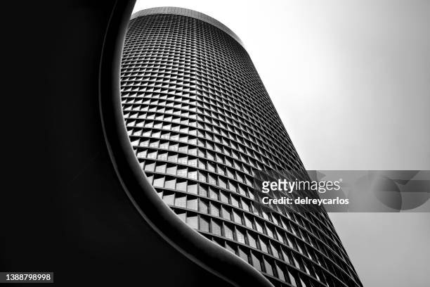 architecture in black and white - blanco y negro fotografías e imágenes de stock